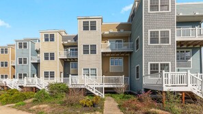 Exterior - New Buffalo Rooftop Retreat | 3 Levels of Living | Indoor Pool & Gym (New Buffalo)