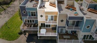 New Buffalo Rooftop Retreat | 3 Levels of Living | Indoor Pool & Gym