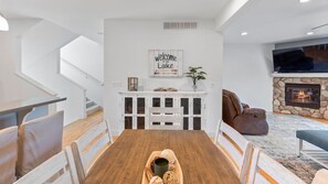 Dining - New Buffalo Rooftop Retreat | 3 Levels of Living | Indoor Pool & Gym (New Buffalo)