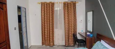 1 soverom, strykejern/-brett, wi-fi og sengetøy