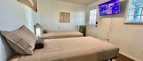 1 makuuhuone, silitysrauta/-lauta, ilmainen Wi-Fi, vuodevaatteet