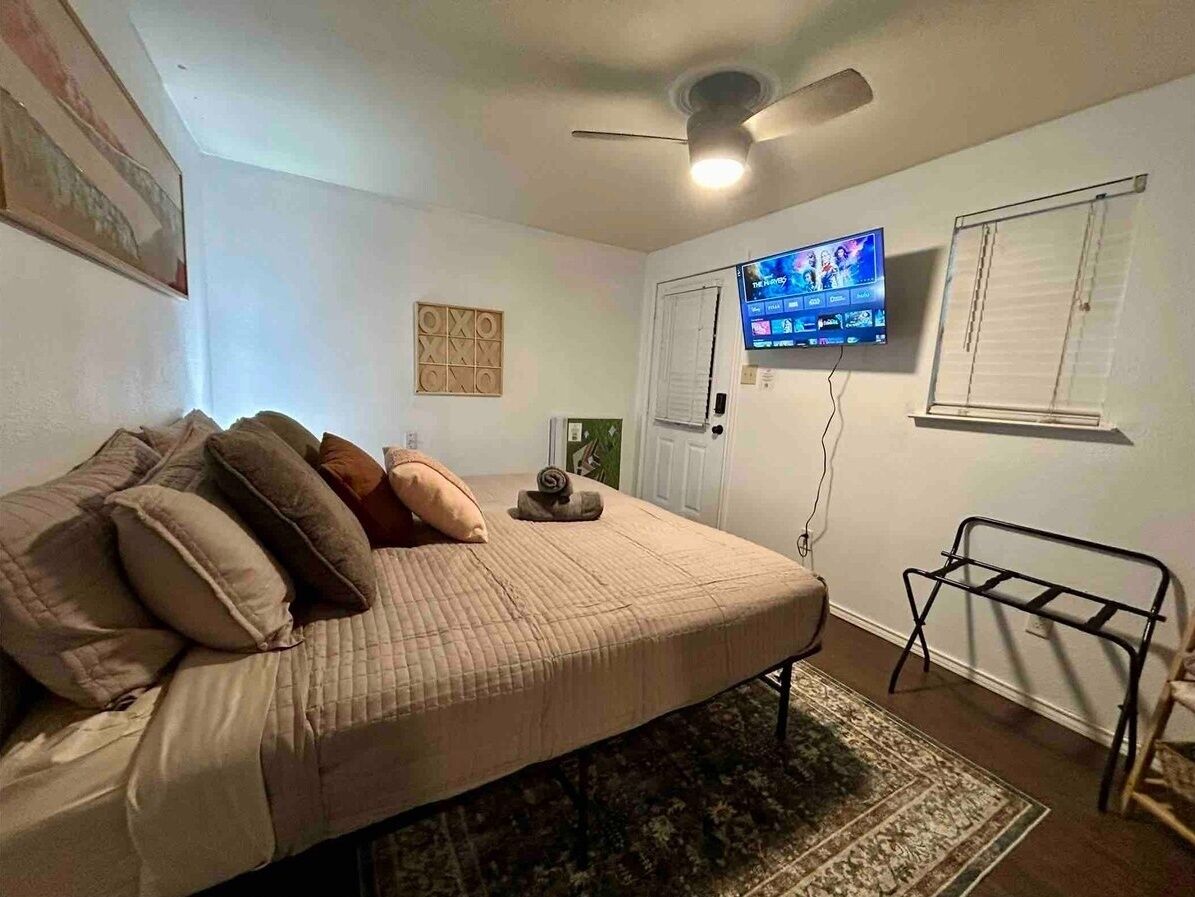 1 bedroom, iron/ironing board, free WiFi, bed sheets