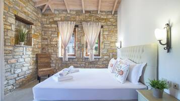 1 bedroom, in-room safe, soundproofing, free WiFi