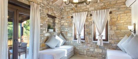 Luxury Apartment, Sea View