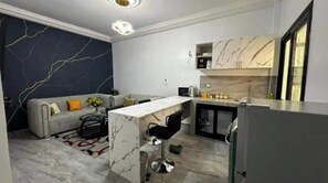 Interior - Quiet and Secure Studio C5 (Dakar)