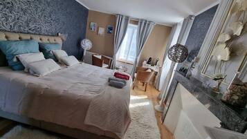 Family Suite, 2 Bedrooms, Private Bathroom, Garden View | 1 bedroom, minibar, individually decorated, individually furnished