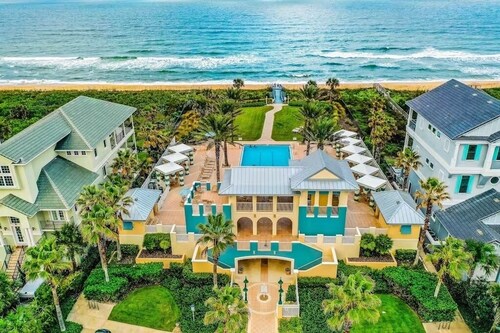 Lakefront Villa 1min to Beach with Golf Course & Lake Views | Heated pool 