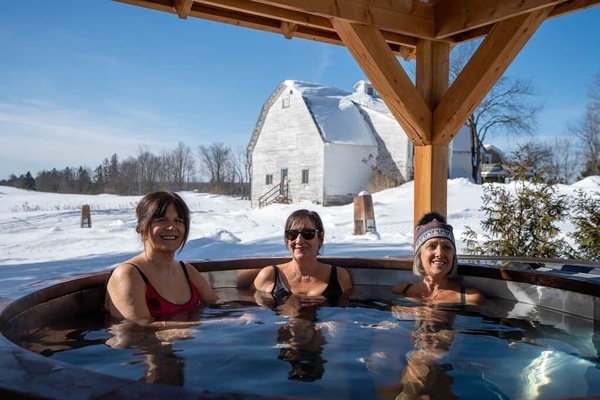 Bains thermaux accessibles gratuitement — Pavillon l'Espace temps