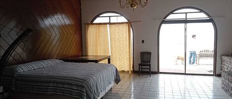 7 soverom, strykejern/-brett, wi-fi og sengetøy