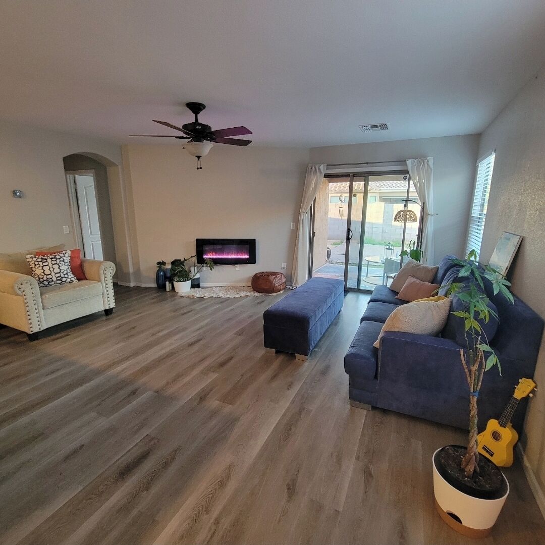 Spacious cozy quiet home in the suburbs