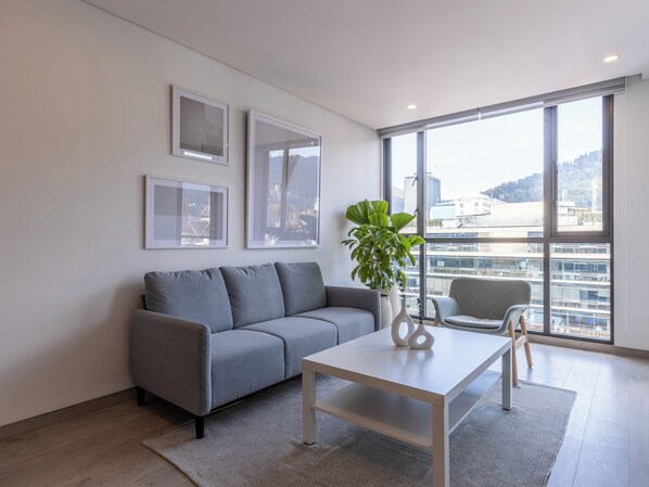 Apartment (801) | 1 bedroom, premium bedding, iron/ironing board, free WiFi - Area By Wynwood House (Bogotá)
