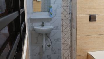 Classic Apartment | Bathroom