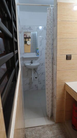 Classic Apartment | Bathroom - Esperanza (Abomey-Calavi)