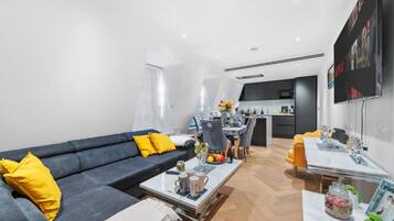 Smart TV, stereo