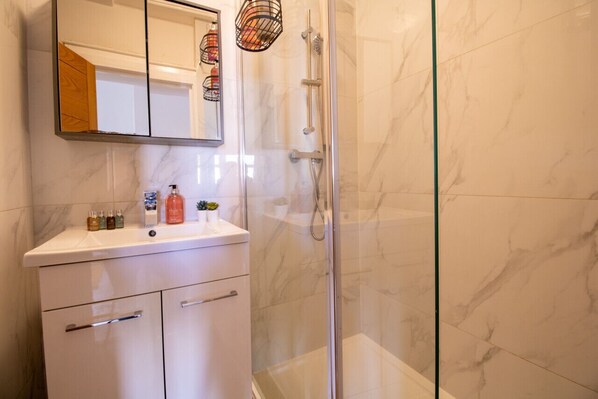 Haartrockner, Handtücher