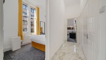 3 chambres, fer et planche à repasser, Wi-Fi gratuit