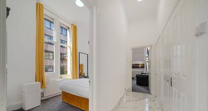 Flat 7 NEW ONE OX · Oxford Street 3 bedroom! Bond Street
