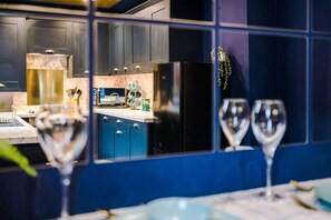 Interior detail - Large 5 Bedroom Home perfect for groups (Salford)