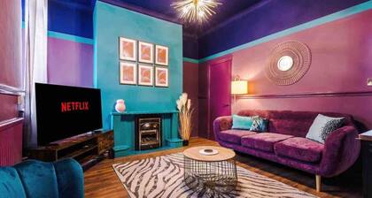 Large 5 Bedroom Home perfect for groups