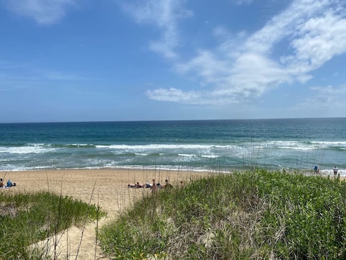 Sea Captain's Cottage 4; Oceanfront Cottage Court