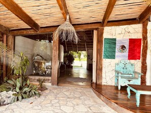 Front of property - Hotel El Capitan Tulum (Tulum)