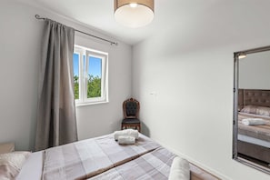 7 bedrooms, iron/ironing board, free WiFi, bed sheets - Castle with Stunning Views by Aneo Travel (Bribir)