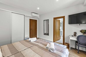 7 室のベッドルーム、アイロン / アイロン台、WiFi (無料)、ベッドシーツ