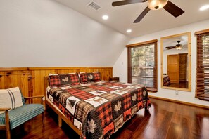 Cabana, várias camas, varanda, vista para a montanha (2335) | 3 quartos, individualmente decorados, individualmente mobiliados