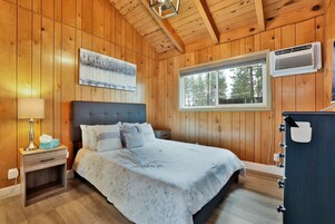 2 bedrooms, individually decorated, individually furnished, bed sheets