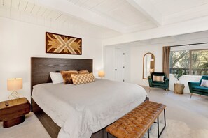 Cabana, várias camas, banheira de imersão, vista para a montanha (2372) | 4 quartos, individualmente decorados, individualmente mobiliados