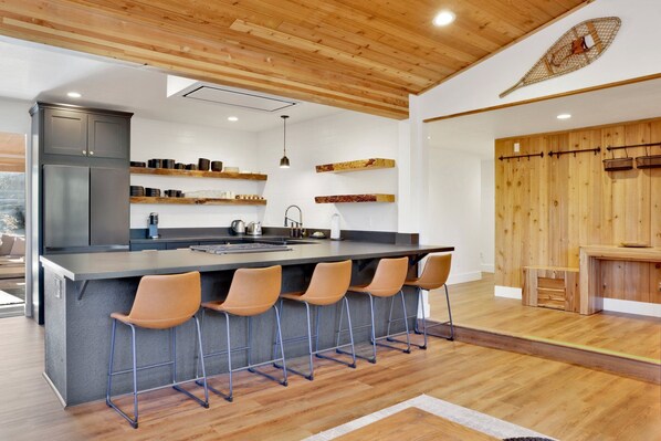 Cabin, Multiple Beds, Patio, Mountain View (2350) | Private kitchen | Coffee/tea maker - Gold Mountain Hideaway! #2350 (Big Bear City)