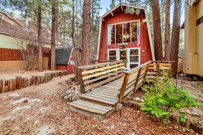 Exterior - Mountain Pines Cottage #2349 (Big Bear City)