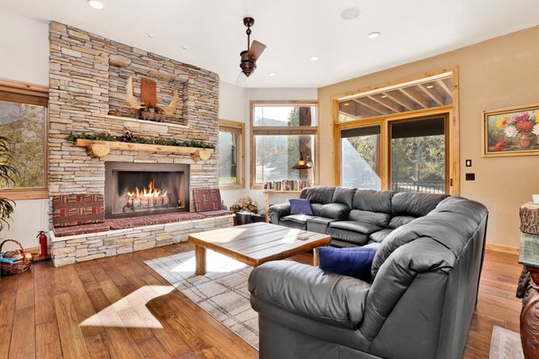 Cabin, Multiple Beds, Hot Tub, Mountain View (2202) | Living area - Wolf Creek Castle #2202 (Big Bear Lake)