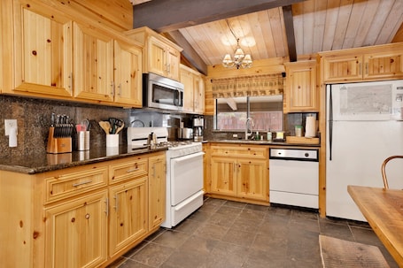 Condo, Multiple Beds, Patio, River View (2278) | Private kitchen | Coffee/tea maker