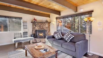 Cabin, Multiple Beds, Hot Tub, Mountain View (2093) | Living area | Fireplace