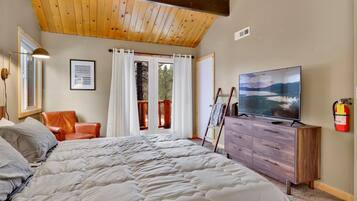 Cabin, Multiple Beds, Hot Tub, Mountain View (2061) | 3 bedrooms, individually decorated, individually furnished, bed sheets