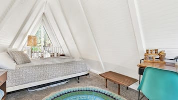 1 chambre, décoration personnalisée, ameublement personnalisé