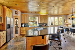 Ferienhaus, Mehrere Betten, Whirlpool, Bergblick (1884) | Eigene Küche