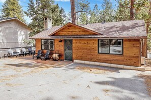 Exterior - Bruin Chalet #2464 (Big Bear City)