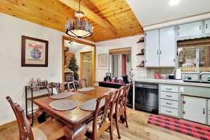 Cabin, 2 Queen Beds, Hot Tub, Mountain View (2417) | Private kitchen - Timber Pines Chalet #2417 (Big Bear Lake)