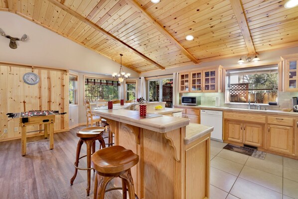 Cabin, Multiple Beds, Patio, Mountain View (2065) | Private kitchen | Coffee/tea maker - Tranquility Base #2065 (Big Bear City)