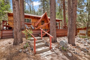 Exterior - Cabin Idle Ours #933 (Fawnskin)