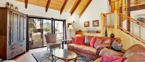 Maison, plusieurs lits, bain à remous, vue montagne (1184) | Vue de la chambre