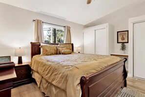 小屋, 多張床, 庭院, 山景 (2369) | 3 間臥室、獨特裝潢、布置獨特、床單