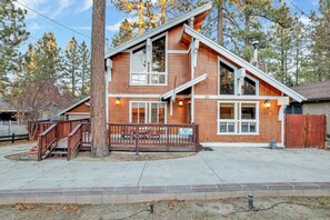 Exterior - The Cozy Cottage#2384 (Big Bear City)