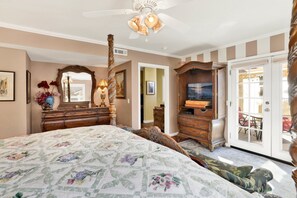 Cabin, Multiple Beds, Patio, Mountain View (2360) | 3 bedrooms, individually decorated, individually furnished, bed sheets - THE Winding Lane House EST 1932 #2360 (Big Bear City)