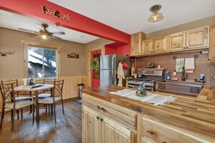 Cabin, Multiple Beds, Patio, Mountain View (2267) | Private kitchen | Coffee/tea maker