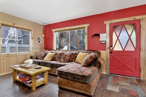 Cabin, Multiple Beds, Patio, Mountain View (2267) | Living area | Fireplace - Emma's Cottage#2267 (Big Bear City)