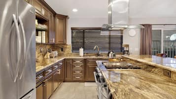 Cabin, Multiple Beds, Hot Tub, Mountain View (2090) | Private kitchen | Coffee/tea maker