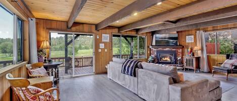 Huisje, Meerdere bedden, terras, uitzicht op bergen (1976) | Uitzicht vanuit accommodatie